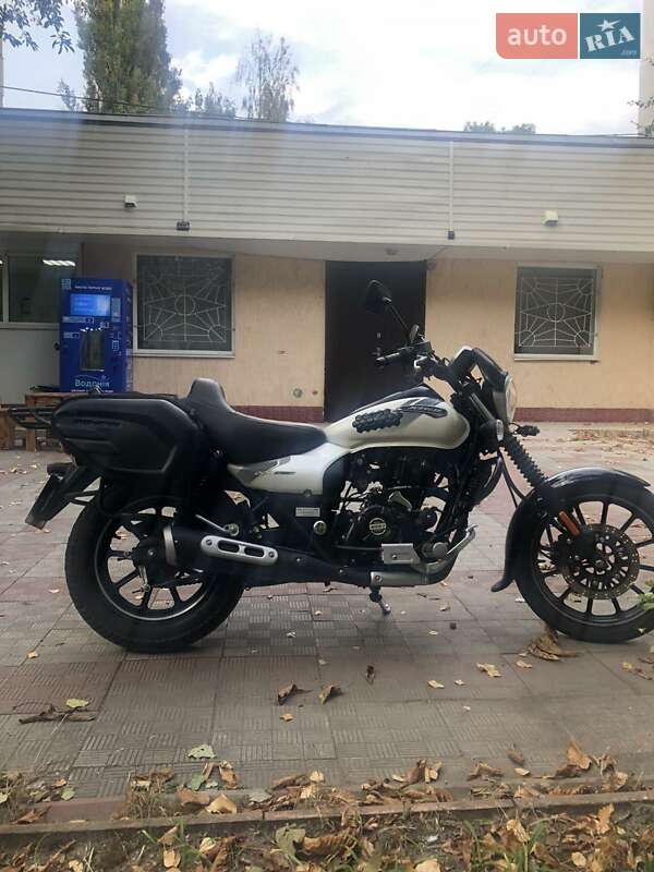 Мотоцикл Круизер Bajaj Avenger 2020 в Новгородке
