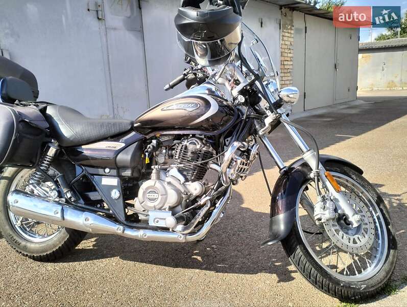 Bajaj Avenger 2021