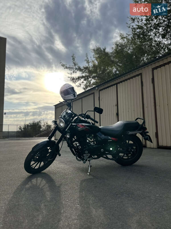 Мотоцикл Чоппер Bajaj Avenger 2019 в 