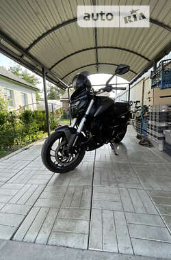 Мотоцикл Багатоцільовий (All-round) Bajaj Dominar 400 2021 в 