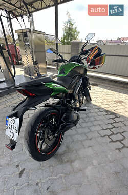 Мотоцикл Без обтекателей (Naked bike) Bajaj Dominar 400 2019 в 