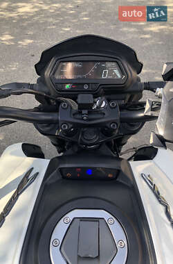 Мотоцикл Туризм Bajaj Dominar 400 2018 в 