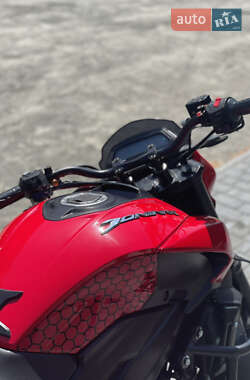 Мотоцикл Классік Bajaj Dominar 400 2018 в 