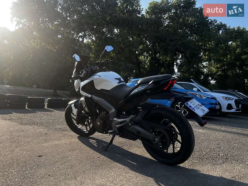 Мотоцикл Без обтекателей (Naked bike) Bajaj Dominar 400 2018 в Киеве