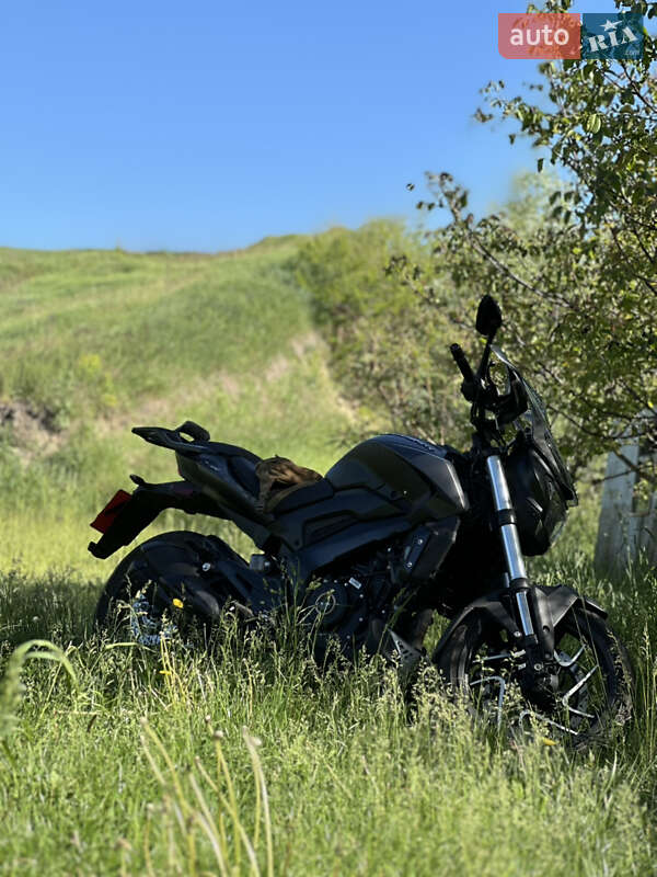 Bajaj Dominar 400 2024