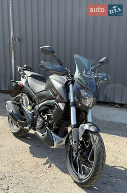 Мотоцикл Без обтекателей (Naked bike) Bajaj Dominar D400 2024 в 