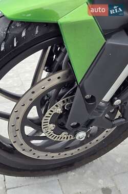 Мотоцикл Без обтікачів (Naked bike) Bajaj Dominar D400 2021 в 