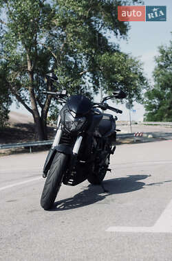 Мотоцикл Без обтекателей (Naked bike) Bajaj Dominar D400 2020 в 