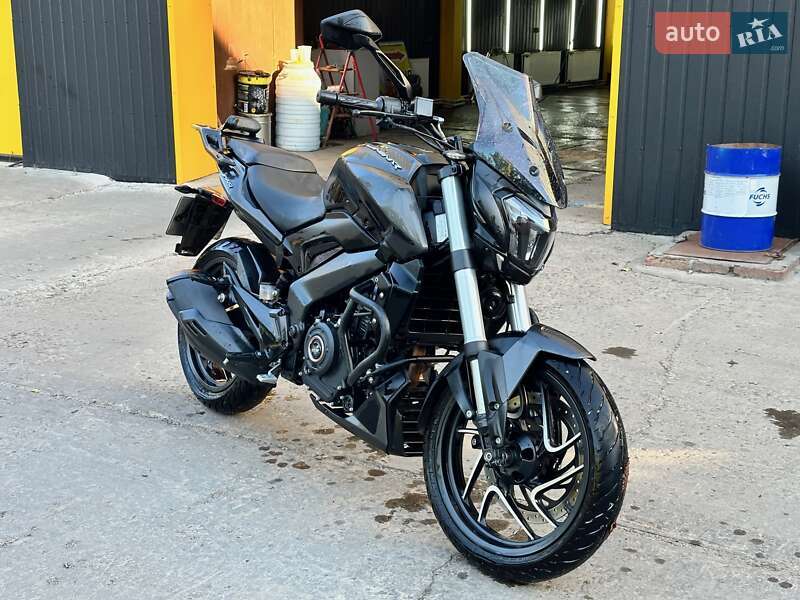 Мотоцикл Без обтекателей (Naked bike) Bajaj Dominar D400 2020 в 