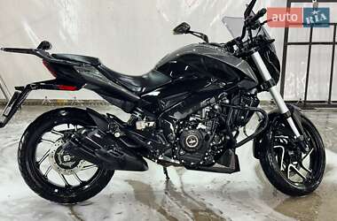 Мотоцикл Без обтекателей (Naked bike) Bajaj Dominar D400 2020 в 