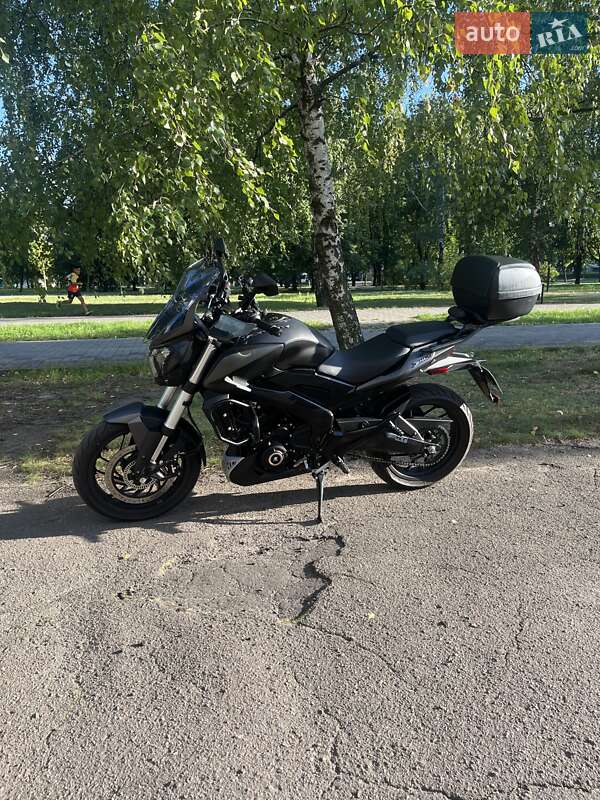 Bajaj Dominar D400 2023
