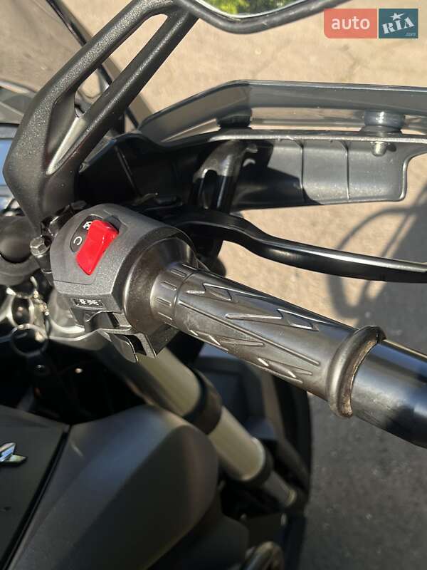 Мотоцикл Без обтекателей (Naked bike) Bajaj Dominar D400 2023 в Сумах
