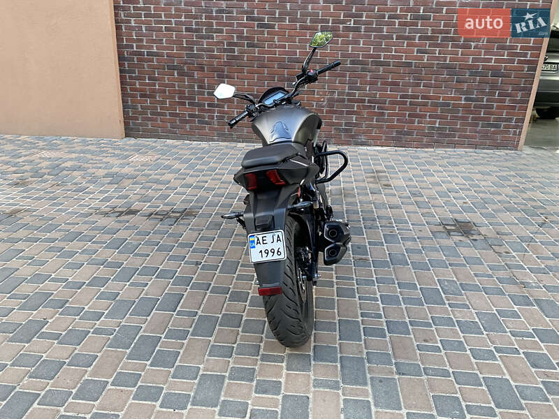 Мотоцикл Без обтекателей (Naked bike) Bajaj Dominar D400 2024 в Новомосковске фото 3 Мотоцикл Без обтекателей (Naked bike) Bajaj Dominar D400 2024 в Новомосковске