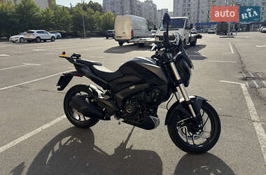 Мотоцикл Без обтекателей (Naked bike) Bajaj Dominar D400 2024 в 