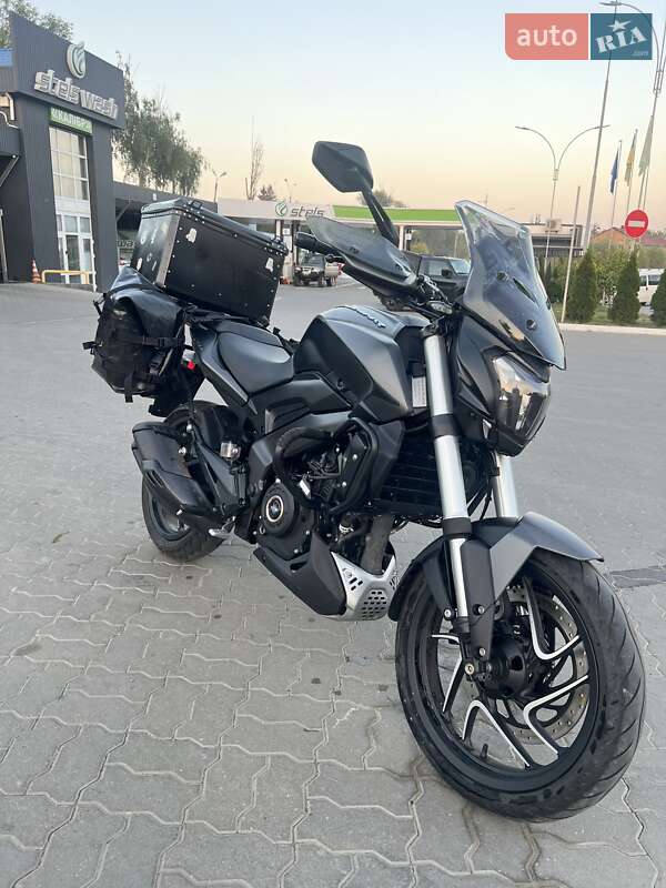 Мотоцикл Без обтекателей (Naked bike) Bajaj Dominar D400 2022 в 