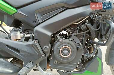 Мотоцикл Классік Bajaj Dominar D400 2020 в 