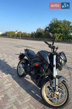Мотоцикл Без обтекателей (Naked bike) Bajaj Dominar D400 2020 в 