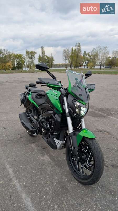 Мотоцикл Без обтекателей (Naked bike) Bajaj Dominar D400 2024 в Днепре