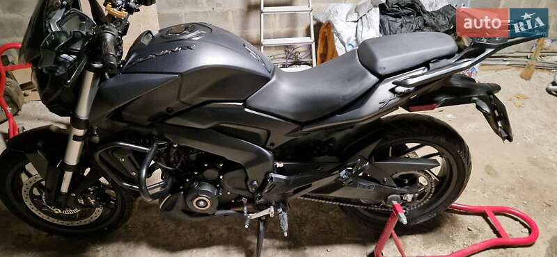 Мотоцикл Без обтекателей (Naked bike) Bajaj Dominar D400 2023 в Харькове