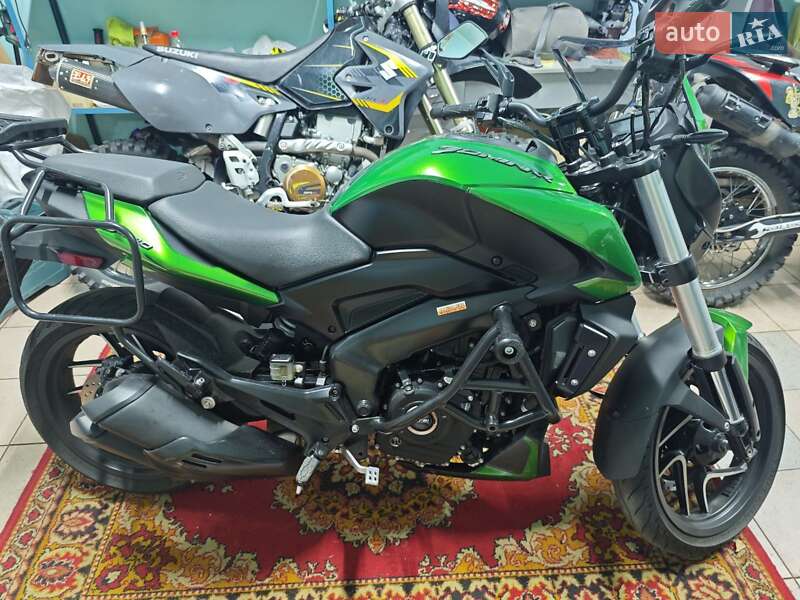 Bajaj Dominar D400 2021