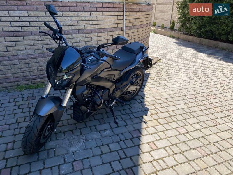 Bajaj Dominar D400 2021