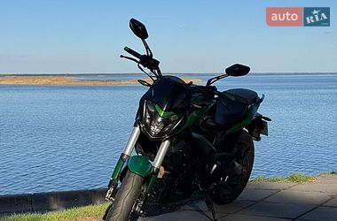 Мотоцикл Без обтекателей (Naked bike) Bajaj Dominar D400 2021 в Броварах