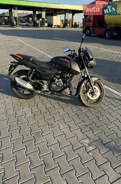 Мотоцикл Классік Bajaj Pulsar 180 2020 в 