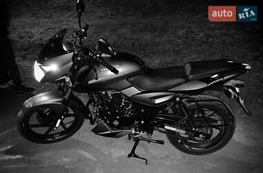 Спортбайк Bajaj Pulsar 180 2023 в 