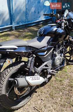 Мотоцикл Багатоцільовий (All-round) Bajaj Pulsar 180 2020 в 