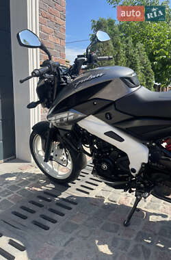 Мотоцикл Без обтекателей (Naked bike) Bajaj Pulsar NS200 2021 в 