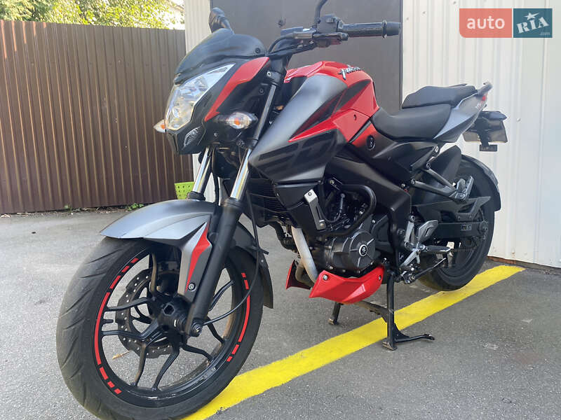 Вантажні моторолери, мотоцикли, скутери, мопеди Bajaj Pulsar NS200 2019 в Конотопі