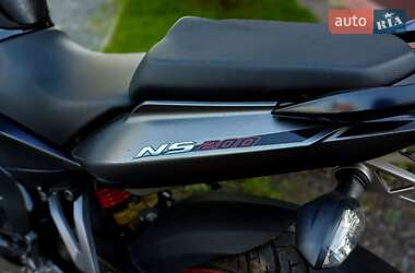 Мотоцикл Без обтекателей (Naked bike) Bajaj Pulsar NS200 2018 в 
