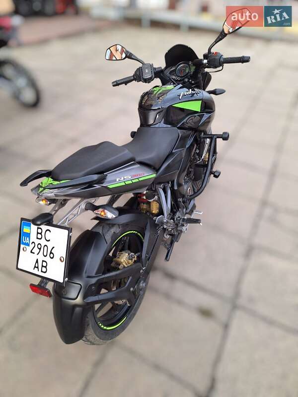 Мотоцикл Без обтікачів (Naked bike) Bajaj Pulsar NS200 2019 в Львові фото 3 Мотоцикл Без обтікачів (Naked bike) Bajaj Pulsar NS200 2019 в Львові