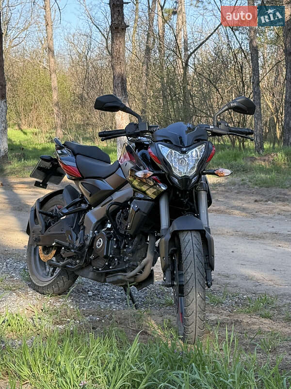 Мотоцикл Без обтекателей (Naked bike) Bajaj Pulsar NS200 2024 в 