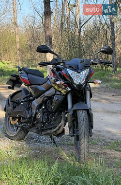 Мотоцикл Без обтекателей (Naked bike) Bajaj Pulsar NS200 2024 в 