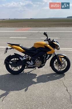 Мотоцикл Багатоцільовий (All-round) Bajaj Pulsar NS200 2013 в 