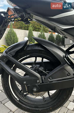 Мотоцикл Спорт-туризм Bajaj Pulsar NS200 2023 в 