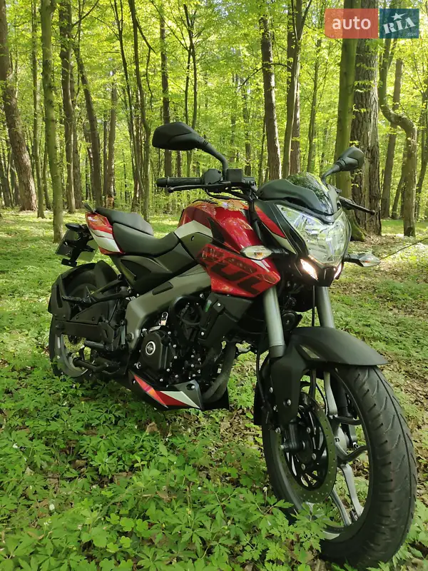 Мотоцикл Без обтекателей (Naked bike) Bajaj Pulsar NS200 2024 в 