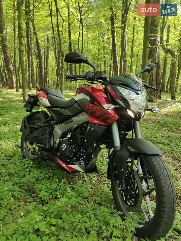 Bajaj Pulsar NS200 2024
