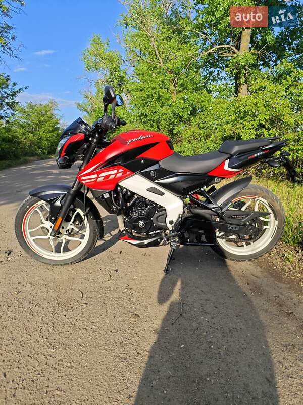 Мотоцикл Без обтекателей (Naked bike) Bajaj Pulsar NS200 2021 в Южноукраинске