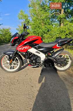 Мотоцикл Без обтекателей (Naked bike) Bajaj Pulsar NS200 2021 в 