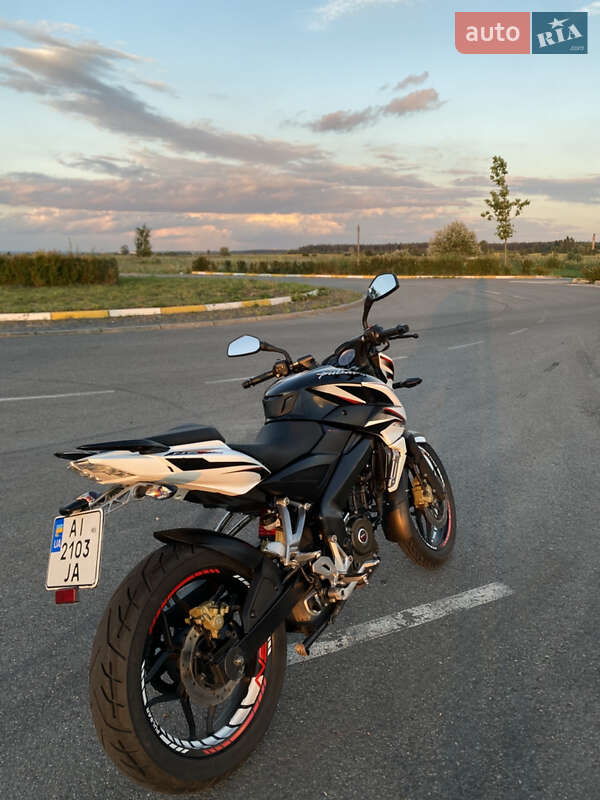 Мотоцикл Без обтікачів (Naked bike) Bajaj Pulsar NS200 2016 в Немішаєве