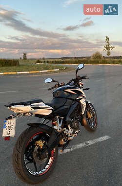 Мотоцикл Без обтекателей (Naked bike) Bajaj Pulsar NS200 2016 в 