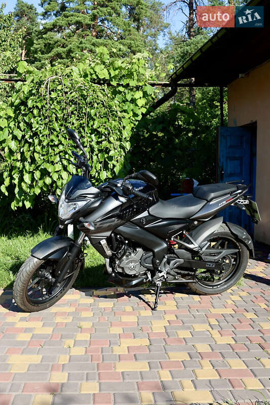 Bajaj Pulsar NS200 2021
