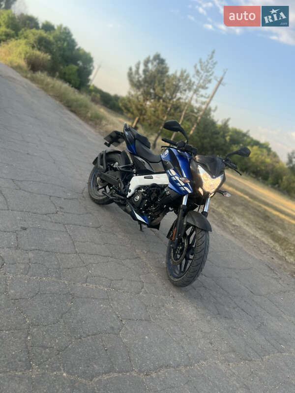 Мотоцикл Без обтекателей (Naked bike) Bajaj Pulsar NS200 2022 в 