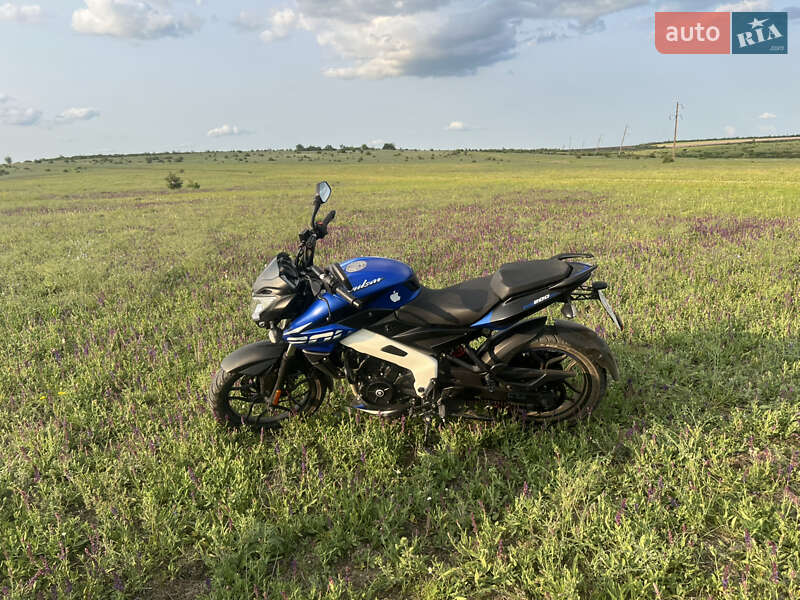 Мотоцикл Без обтекателей (Naked bike) Bajaj Pulsar NS200 2022 в Николаеве