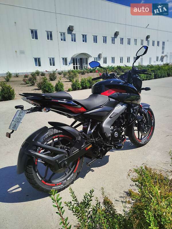 Мотоцикл Многоцелевой (All-round) Bajaj Pulsar NS200 2024 в Коростене