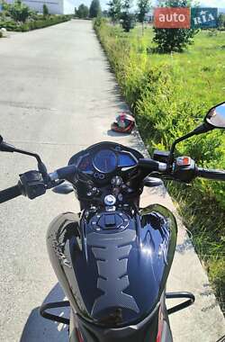 Мотоцикл Багатоцільовий (All-round) Bajaj Pulsar NS200 2024 в 