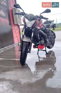 Спортбайк Bajaj Pulsar NS200 2020 в 