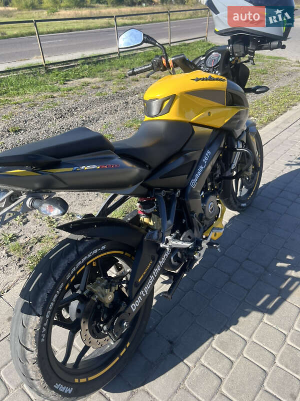 Мотоцикл Классик Bajaj Pulsar NS200 2018 в Рава-Русской